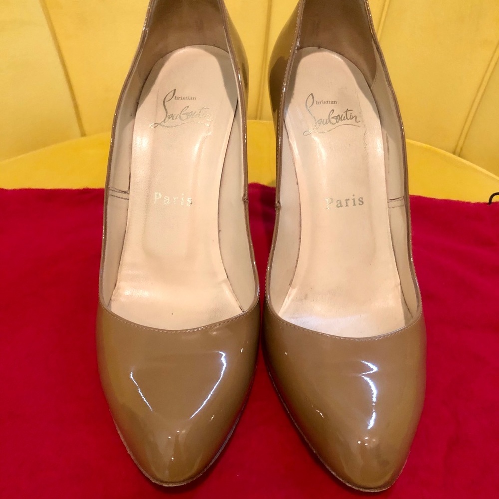 Nude patent leather Christian Louboutins